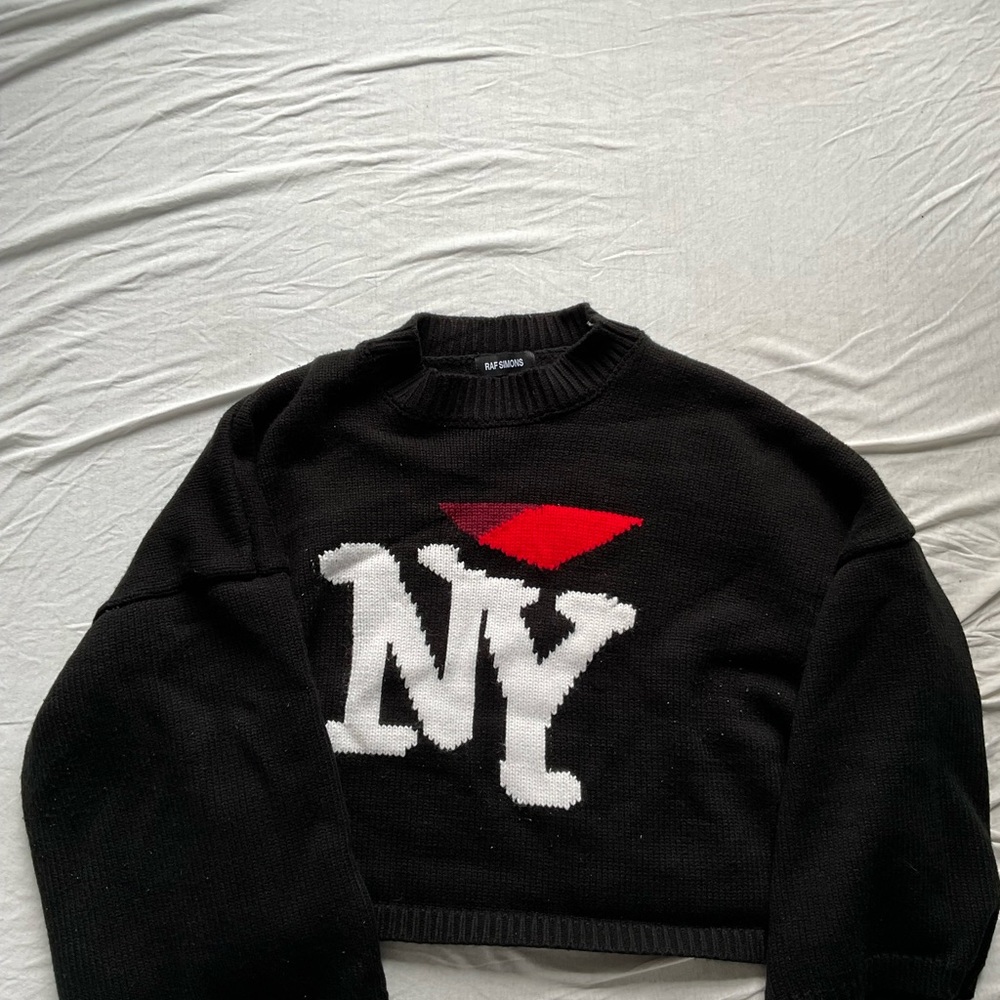 Raf Simons “NY” cropped knitted sweater